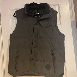 Men’s grey North Face Vest